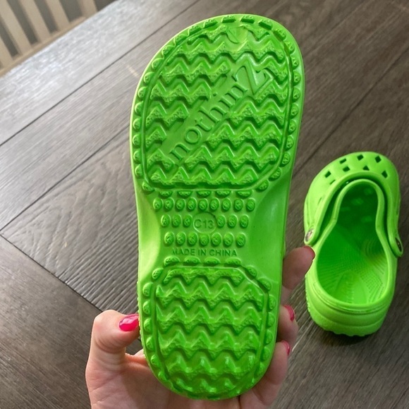 NEW! NOTHINZ SHOES KIDS CLOGS | Green | Size C13 unisex - Picture 6 of 11